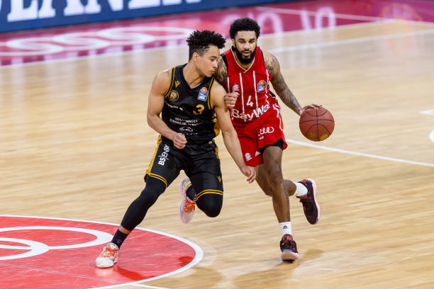 随着他在世 随着他在世